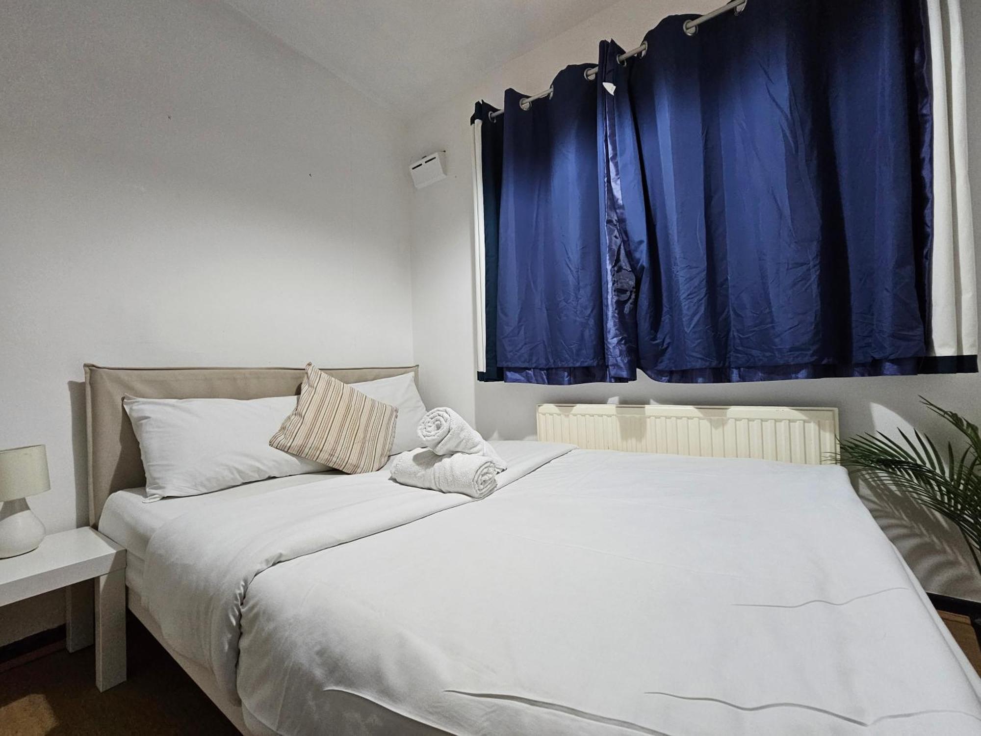 Guest house Near Canary Wharf London