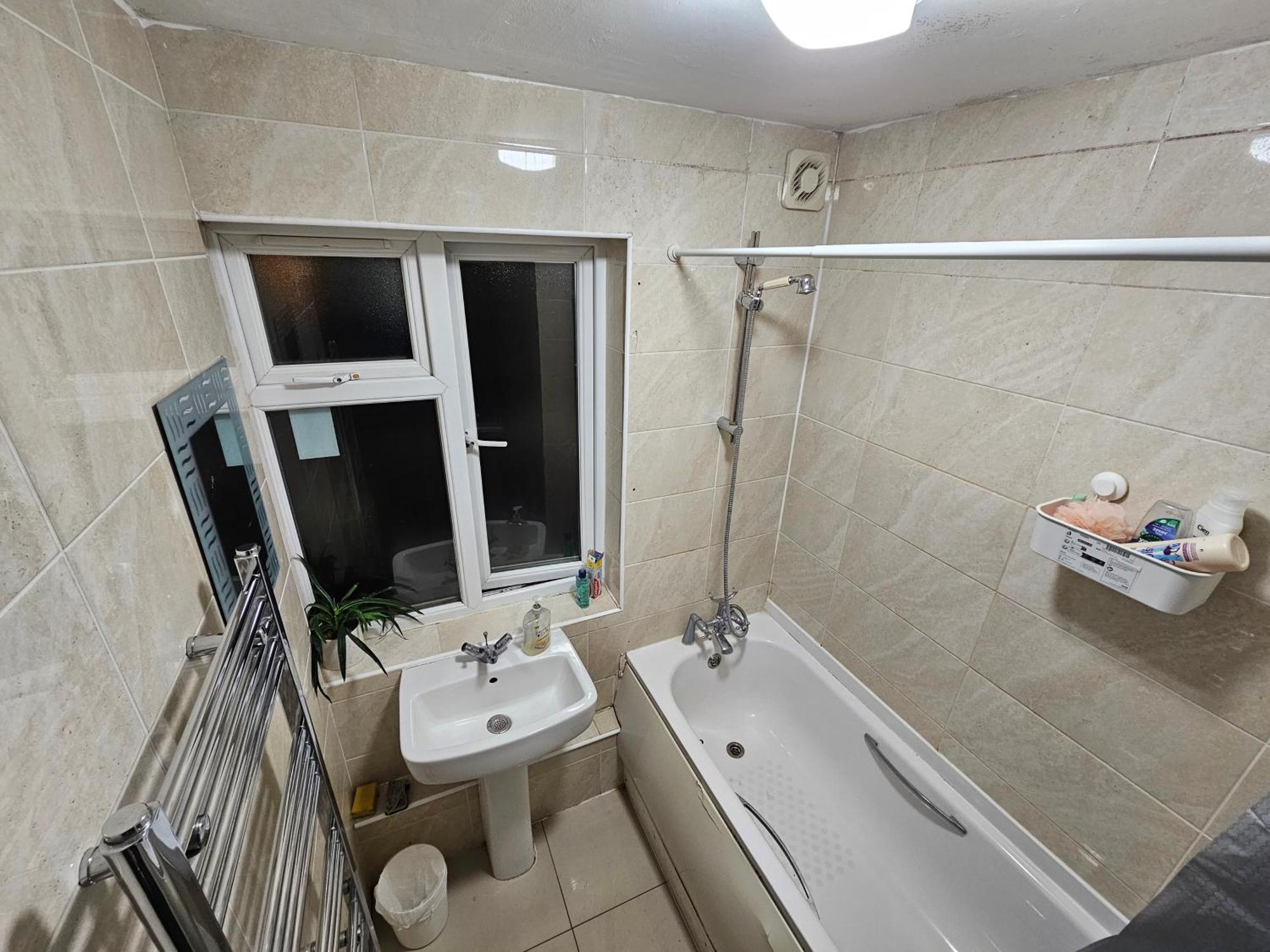 Guest house Near Canary Wharf London