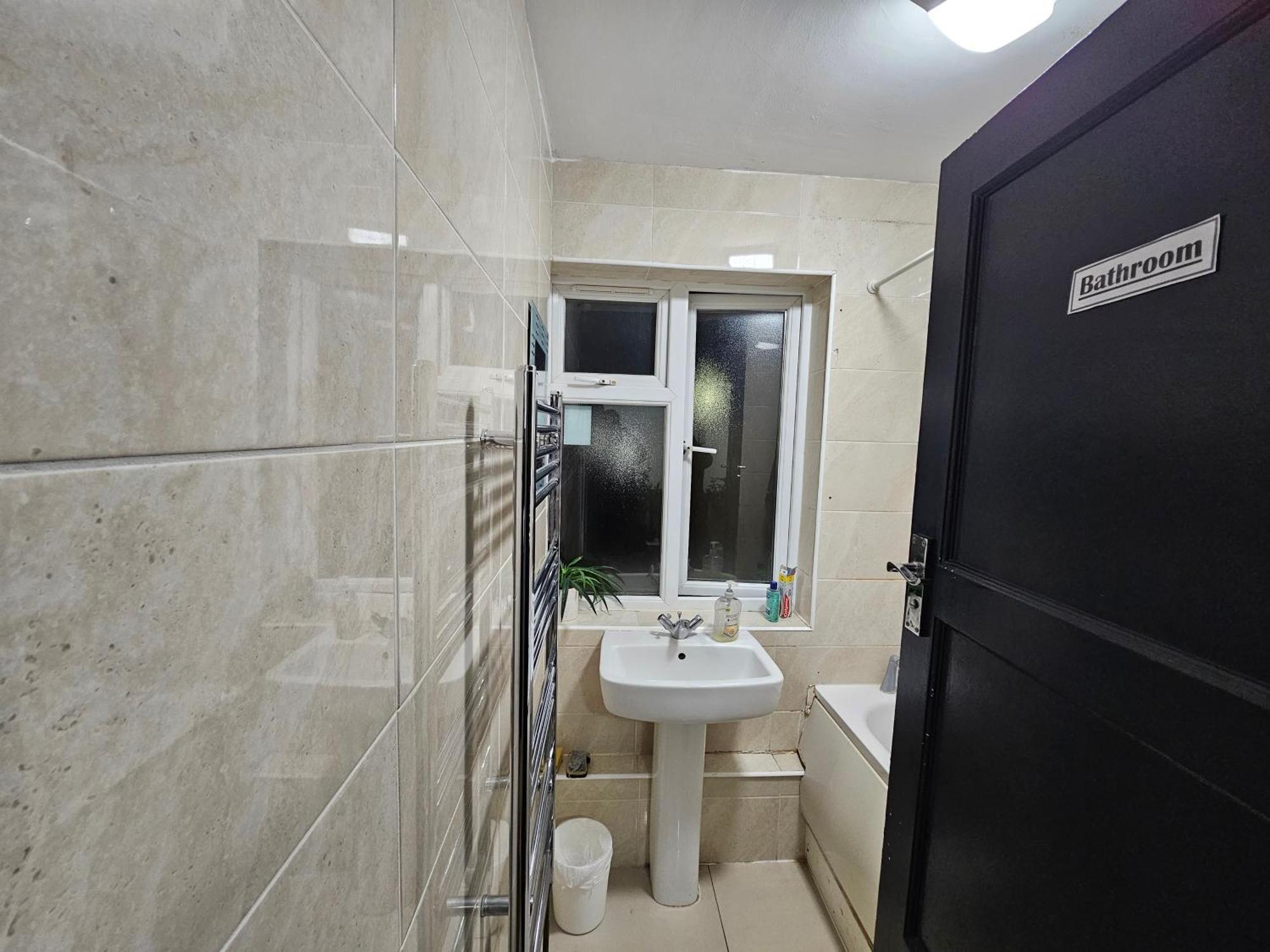 Guest house Near Canary Wharf London