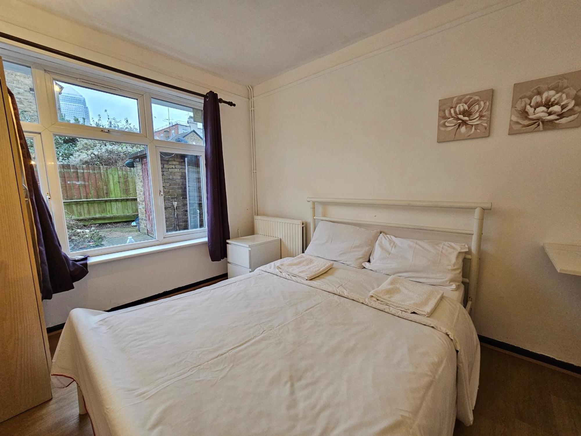 Near Canary Wharf Guest house *