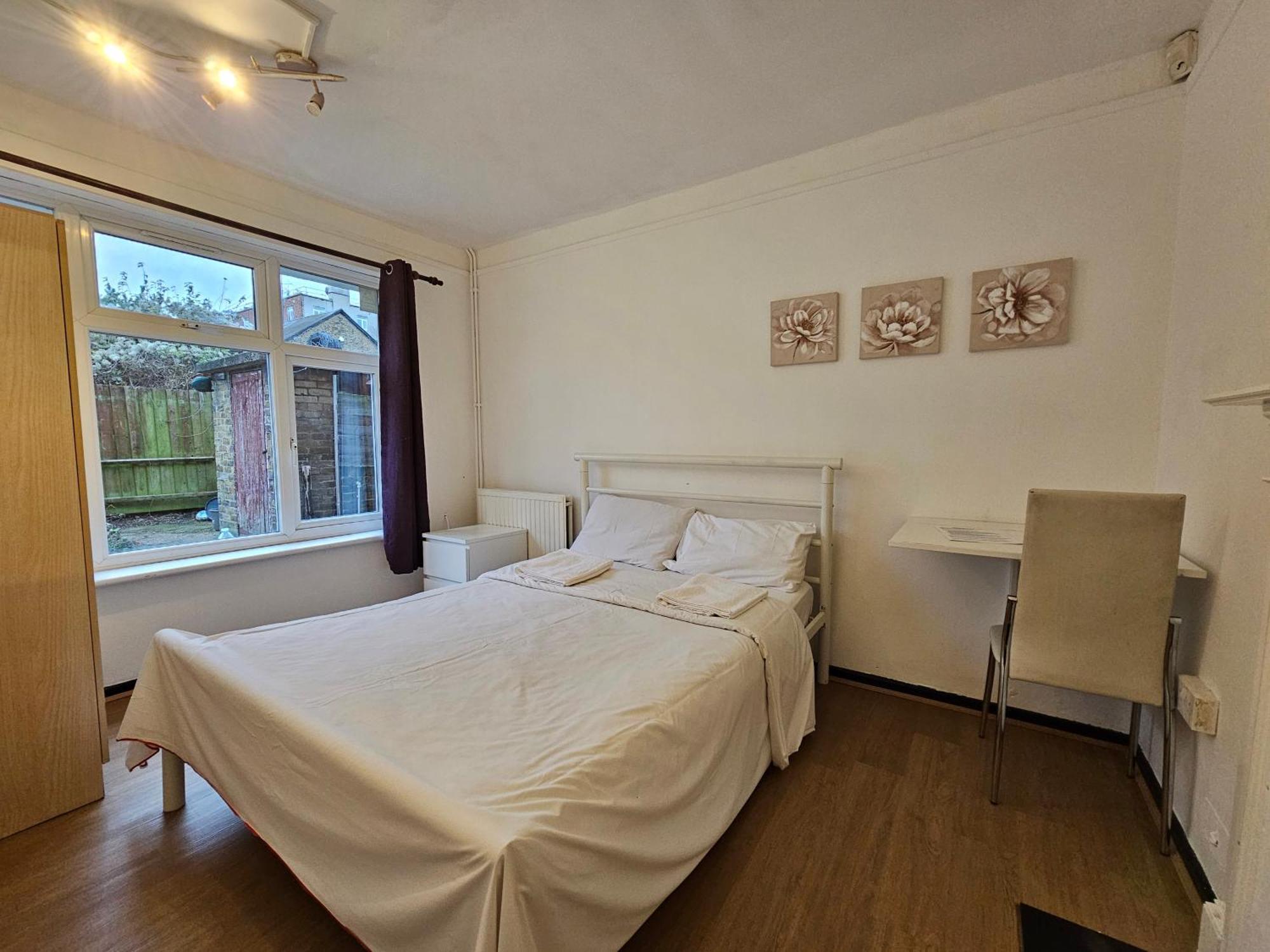 Near Canary Wharf Guest house London