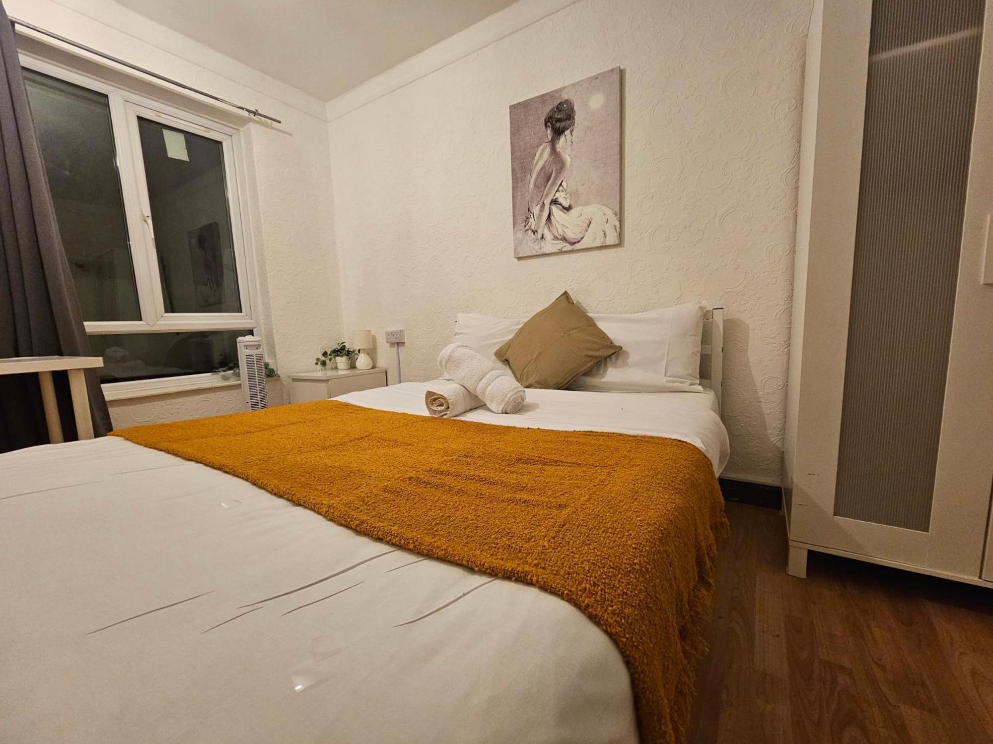 Guest house Near Canary Wharf London