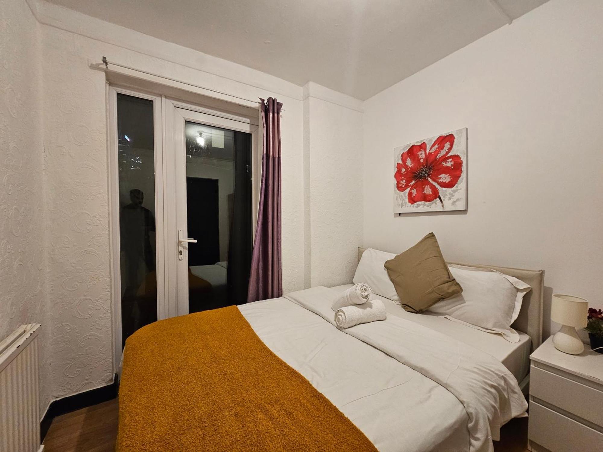 Near Canary Wharf Guest house *